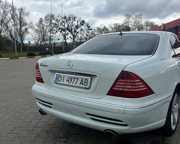 Белый Мерседес С Класс, объемом двигателя 3.2 л и пробегом 300 тыс. км за 4900 $, фото 3 на Automoto.ua