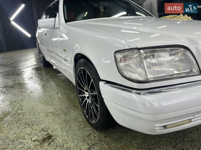 Білий Мерседес С Клас, об'ємом двигуна 4.2 л та пробігом 260 тис. км за 8950 $, фото 4 на Automoto.ua
