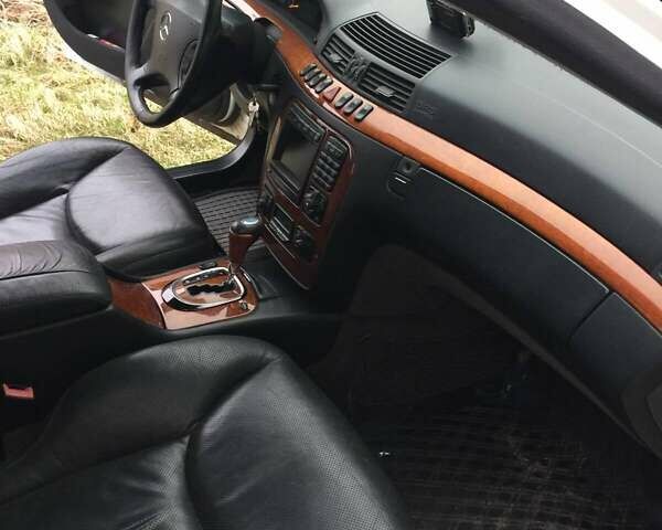 Білий Мерседес С Клас, об'ємом двигуна 4 л та пробігом 187 тис. км за 6200 $, фото 9 на Automoto.ua