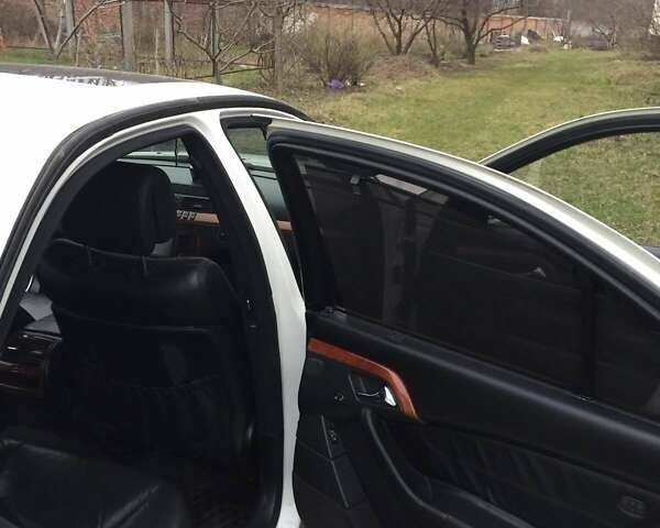Білий Мерседес С Клас, об'ємом двигуна 4 л та пробігом 187 тис. км за 6200 $, фото 10 на Automoto.ua