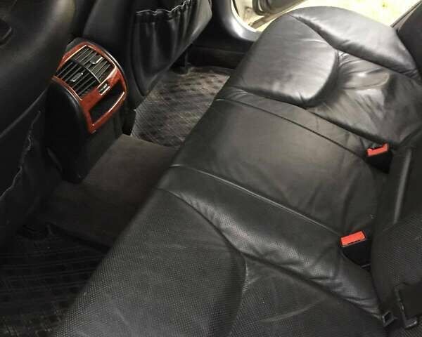 Білий Мерседес С Клас, об'ємом двигуна 4 л та пробігом 187 тис. км за 6200 $, фото 6 на Automoto.ua