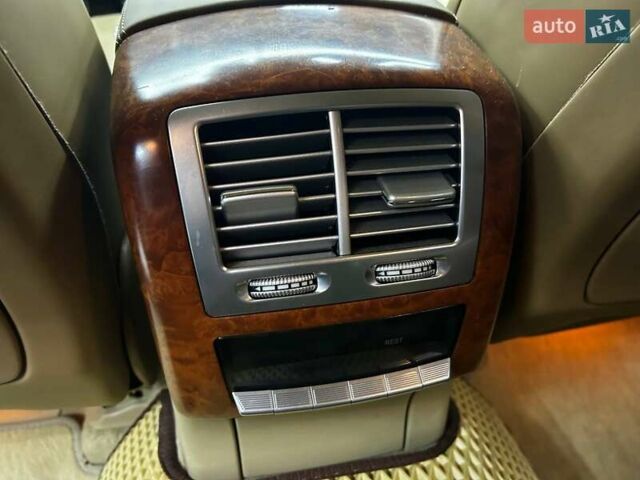 Белый Мерседес С Класс, объемом двигателя 5.46 л и пробегом 325 тыс. км за 13400 $, фото 17 на Automoto.ua