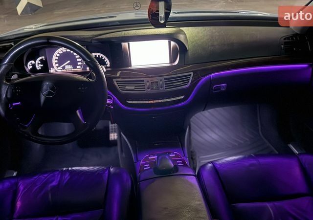 Білий Мерседес С Клас, об'ємом двигуна 3.5 л та пробігом 250 тис. км за 10999 $, фото 14 на Automoto.ua