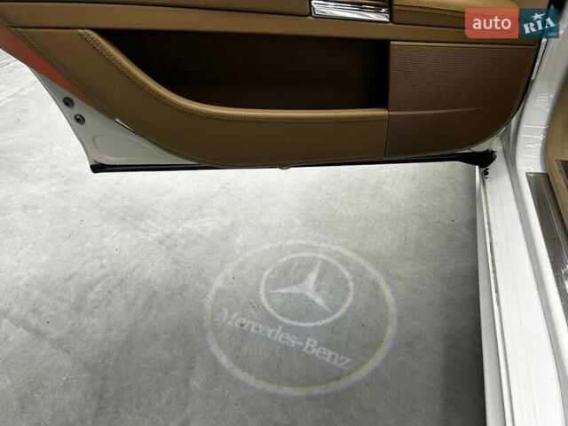 Белый Мерседес С Класс, объемом двигателя 5.46 л и пробегом 325 тыс. км за 13400 $, фото 11 на Automoto.ua