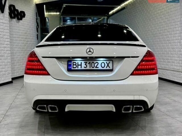 Білий Мерседес С Клас, об'ємом двигуна 3.5 л та пробігом 250 тис. км за 11000 $, фото 142 на Automoto.ua