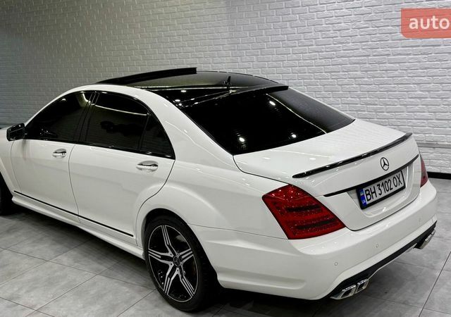 Білий Мерседес С Клас, об'ємом двигуна 3.5 л та пробігом 250 тис. км за 10999 $, фото 47 на Automoto.ua