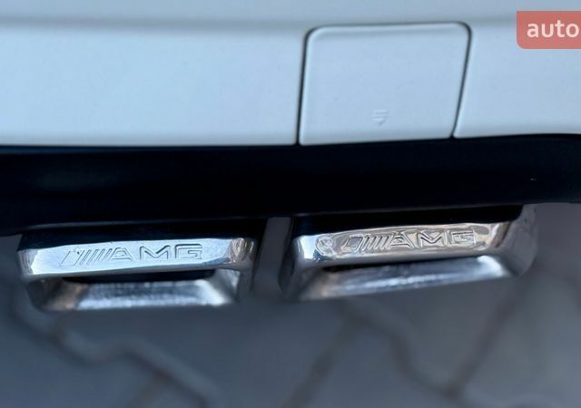 Білий Мерседес С Клас, об'ємом двигуна 3.5 л та пробігом 250 тис. км за 10999 $, фото 136 на Automoto.ua