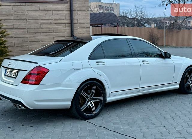 Білий Мерседес С Клас, об'ємом двигуна 3.5 л та пробігом 250 тис. км за 10999 $, фото 117 на Automoto.ua