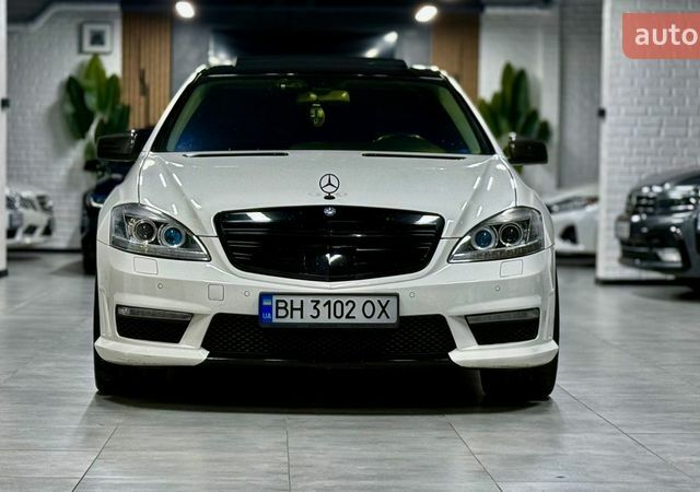Білий Мерседес С Клас, об'ємом двигуна 3.5 л та пробігом 250 тис. км за 10999 $, фото 85 на Automoto.ua