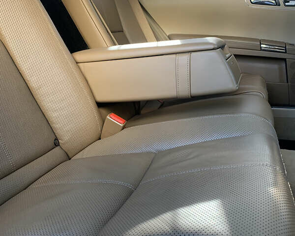 Белый Мерседес С Класс, объемом двигателя 5.5 л и пробегом 245 тыс. км за 15600 $, фото 48 на Automoto.ua