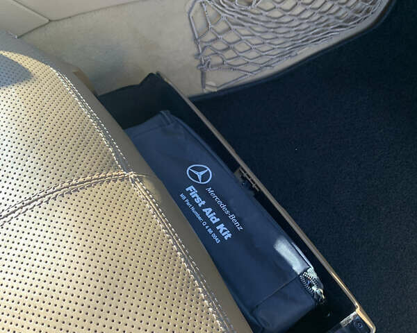 Белый Мерседес С Класс, объемом двигателя 5.5 л и пробегом 245 тыс. км за 15600 $, фото 41 на Automoto.ua