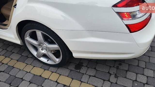 Белый Мерседес С Класс, объемом двигателя 5.51 л и пробегом 218 тыс. км за 12500 $, фото 29 на Automoto.ua