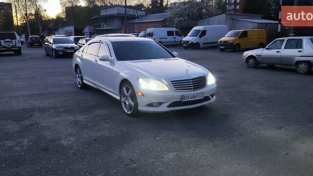 Белый Мерседес С Класс, объемом двигателя 5.51 л и пробегом 218 тыс. км за 12500 $, фото 5 на Automoto.ua