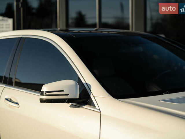 Мерседес С Класс 2007 в Черновцах на Automoto.ua Белый Мерседес С Класс, объемом двигателя 5.46 л и пробегом 186 тыс. км за 12900 $, фото 12 на Automoto.ua