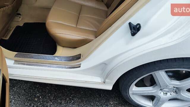 Белый Мерседес С Класс, объемом двигателя 5.51 л и пробегом 218 тыс. км за 12500 $, фото 38 на Automoto.ua