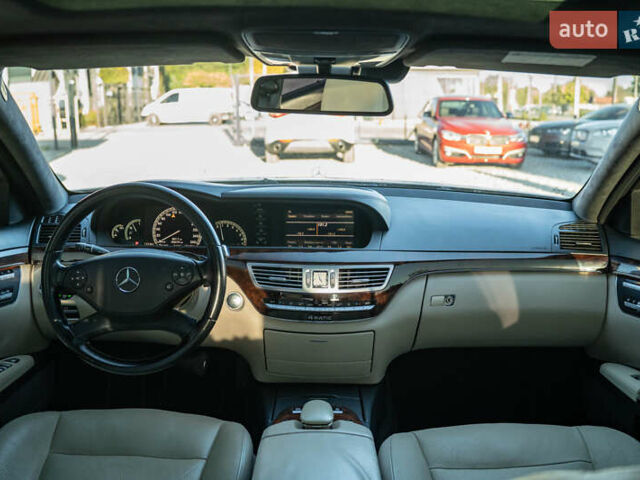 Мерседес С Класс 2007 в Черновцах на Automoto.ua Белый Мерседес С Класс, объемом двигателя 5.46 л и пробегом 186 тыс. км за 12900 $, фото 33 на Automoto.ua