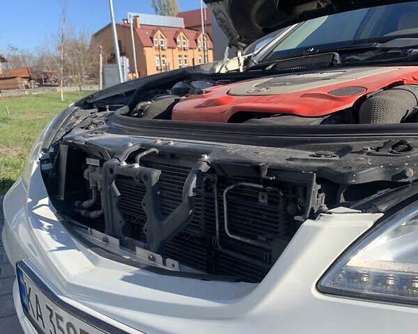 Белый Мерседес С Класс, объемом двигателя 5.5 л и пробегом 245 тыс. км за 15600 $, фото 70 на Automoto.ua