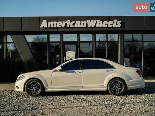 Мерседес С Класс 2007 в Черновцах на Automoto.ua Белый Мерседес С Класс, объемом двигателя 5.46 л и пробегом 186 тыс. км за 12900 $, фото 3 на Automoto.ua