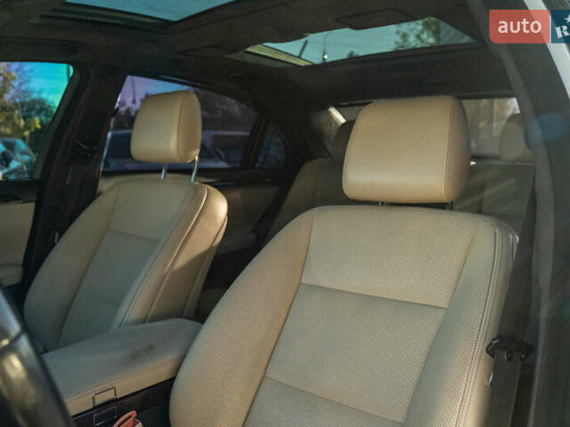 Мерседес С Класс 2007 в Черновцах на Automoto.ua Белый Мерседес С Класс, объемом двигателя 5.46 л и пробегом 186 тыс. км за 12900 $, фото 22 на Automoto.ua