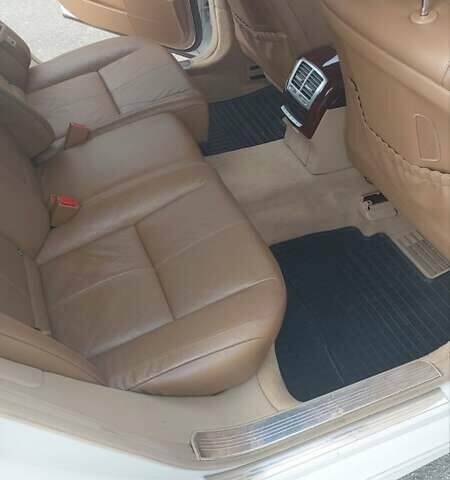 Белый Мерседес С Класс, объемом двигателя 5.51 л и пробегом 218 тыс. км за 12500 $, фото 39 на Automoto.ua