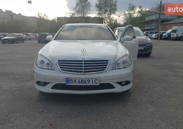 Белый Мерседес С Класс, объемом двигателя 5.51 л и пробегом 218 тыс. км за 12500 $, фото 26 на Automoto.ua