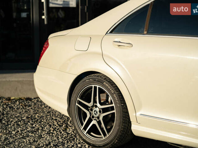 Мерседес С Класс 2007 в Черновцах на Automoto.ua Белый Мерседес С Класс, объемом двигателя 5.46 л и пробегом 186 тыс. км за 12900 $, фото 15 на Automoto.ua