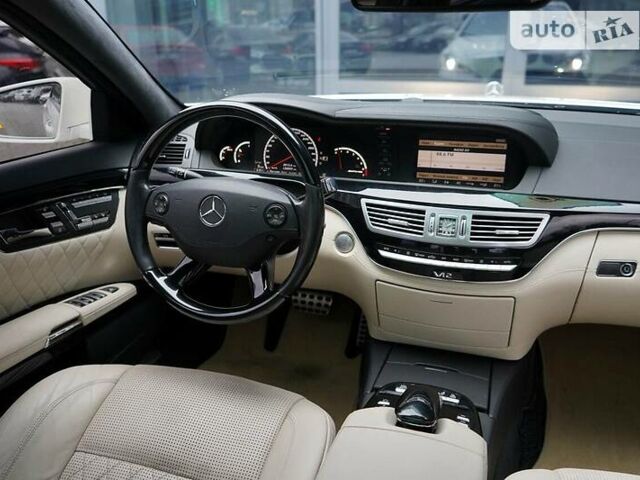 Белый Мерседес С Класс, объемом двигателя 6 л и пробегом 146 тыс. км за 25000 $, фото 23 на Automoto.ua