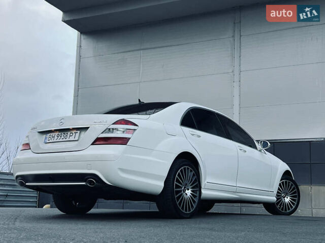 Білий Мерседес С Клас, об'ємом двигуна 5.5 л та пробігом 177 тис. км за 12900 $, фото 20 на Automoto.ua