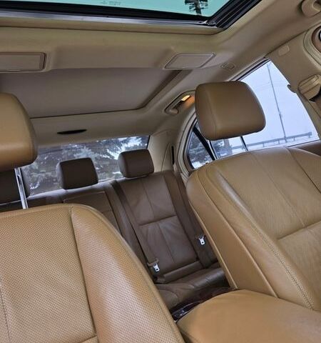 Білий Мерседес С Клас, об'ємом двигуна 5.5 л та пробігом 180 тис. км за 13999 $, фото 44 на Automoto.ua