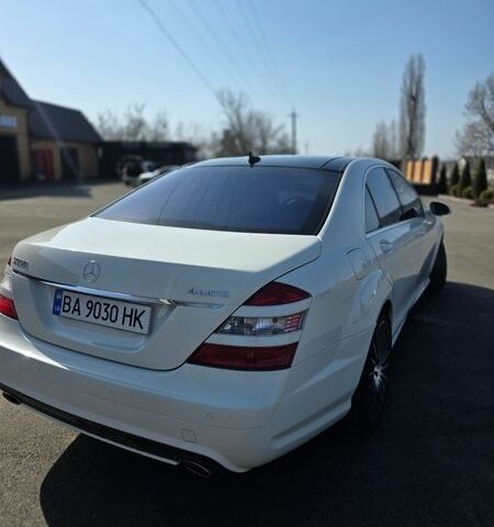 Білий Мерседес С Клас, об'ємом двигуна 5.5 л та пробігом 180 тис. км за 13999 $, фото 13 на Automoto.ua