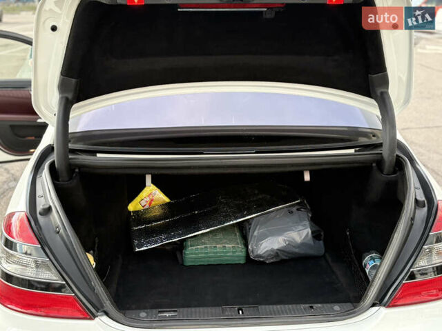 Білий Мерседес С Клас, об'ємом двигуна 5.46 л та пробігом 183 тис. км за 16900 $, фото 31 на Automoto.ua