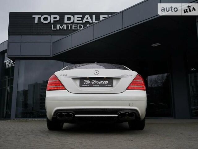 Белый Мерседес С Класс, объемом двигателя 6 л и пробегом 146 тыс. км за 25000 $, фото 11 на Automoto.ua