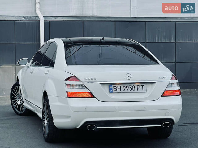 Білий Мерседес С Клас, об'ємом двигуна 5.5 л та пробігом 177 тис. км за 12900 $, фото 23 на Automoto.ua