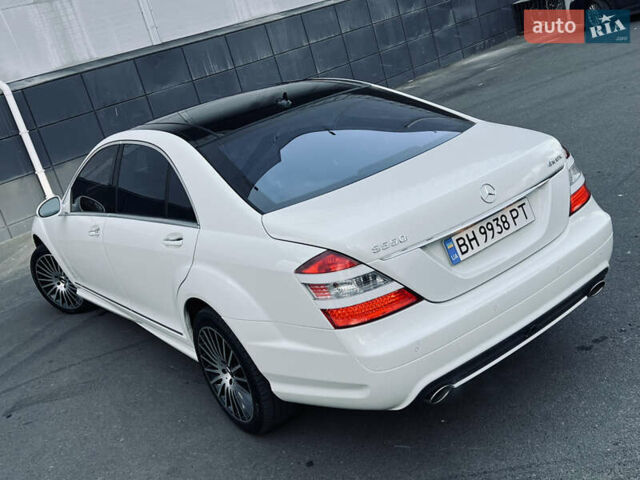 Білий Мерседес С Клас, об'ємом двигуна 5.5 л та пробігом 177 тис. км за 12900 $, фото 28 на Automoto.ua