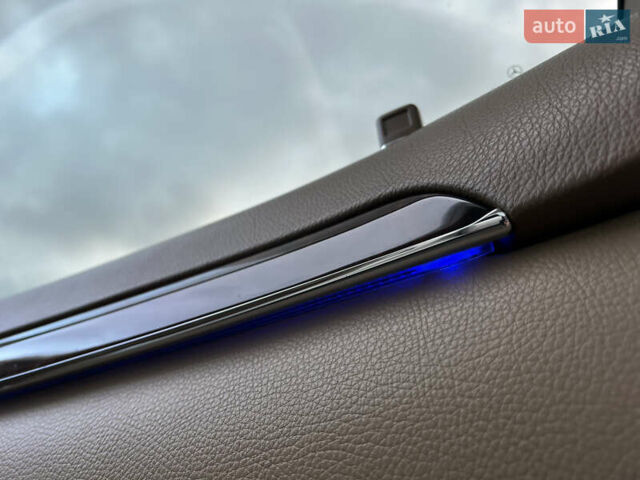 Білий Мерседес С Клас, об'ємом двигуна 5.5 л та пробігом 177 тис. км за 12900 $, фото 39 на Automoto.ua