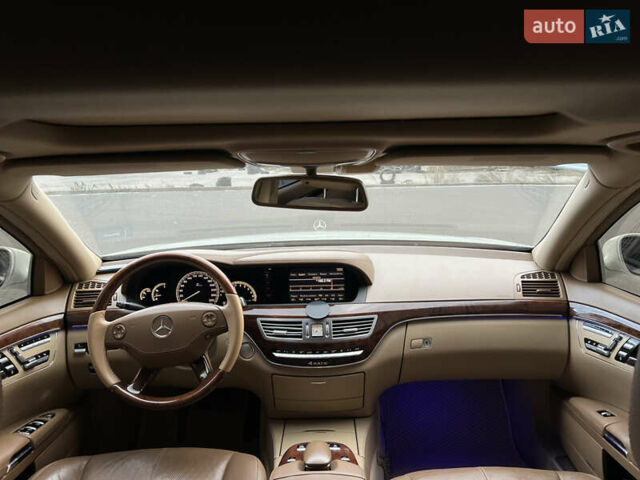 Білий Мерседес С Клас, об'ємом двигуна 5.5 л та пробігом 177 тис. км за 12900 $, фото 46 на Automoto.ua