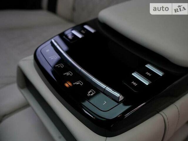 Белый Мерседес С Класс, объемом двигателя 6 л и пробегом 146 тыс. км за 25000 $, фото 46 на Automoto.ua