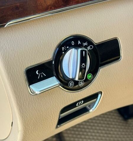 Белый Мерседес С Класс, объемом двигателя 5.5 л и пробегом 190 тыс. км за 12750 $, фото 17 на Automoto.ua