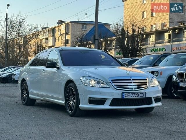 Белый Мерседес С Класс, объемом двигателя 5.5 л и пробегом 195 тыс. км за 12777 $, фото 2 на Automoto.ua