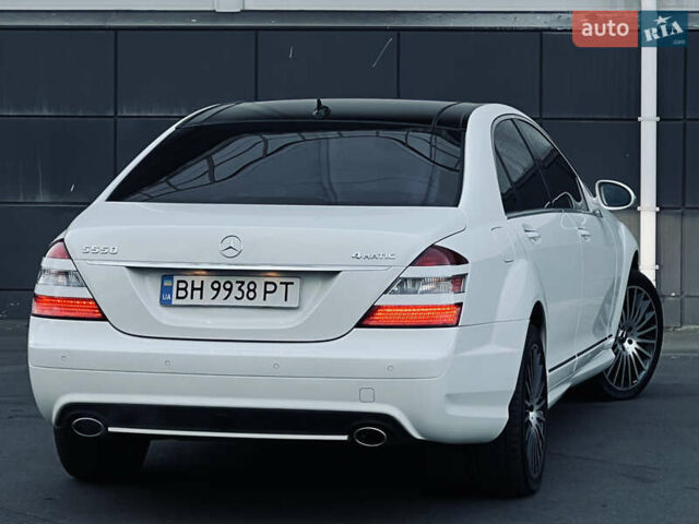 Білий Мерседес С Клас, об'ємом двигуна 5.5 л та пробігом 177 тис. км за 12900 $, фото 17 на Automoto.ua