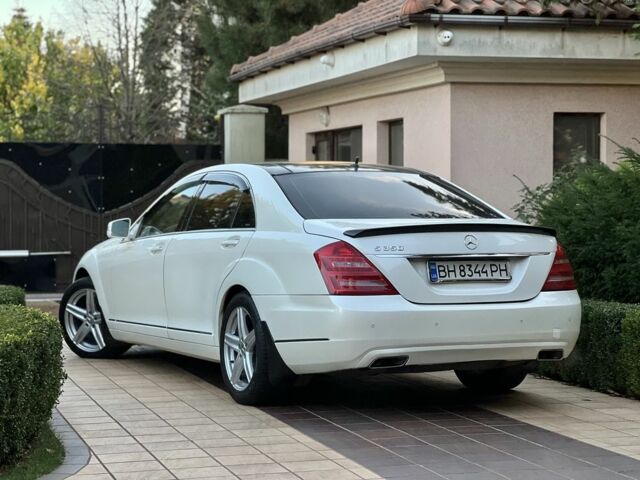 Білий Мерседес С Клас, об'ємом двигуна 3.5 л та пробігом 140 тис. км за 15900 $, фото 11 на Automoto.ua