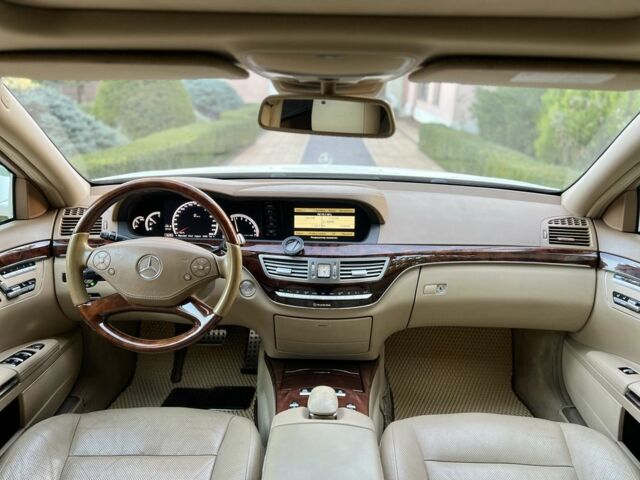 Білий Мерседес С Клас, об'ємом двигуна 3.5 л та пробігом 140 тис. км за 15900 $, фото 21 на Automoto.ua