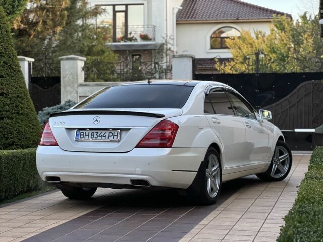 Білий Мерседес С Клас, об'ємом двигуна 3.5 л та пробігом 140 тис. км за 15900 $, фото 13 на Automoto.ua