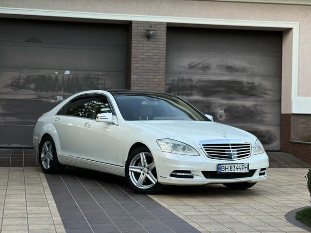 Білий Мерседес С Клас, об'ємом двигуна 3.5 л та пробігом 140 тис. км за 15900 $, фото 6 на Automoto.ua