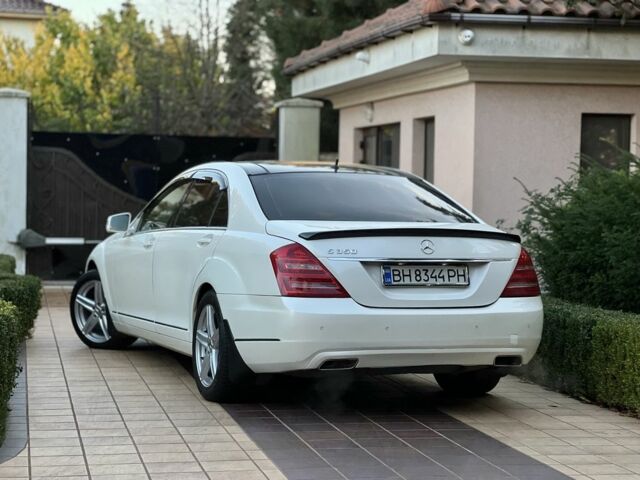 Білий Мерседес С Клас, об'ємом двигуна 3.5 л та пробігом 140 тис. км за 15900 $, фото 10 на Automoto.ua