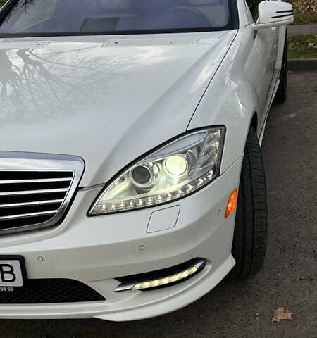 Мерседес С Класс 2010 в Львове на Automoto.ua Белый Мерседес С Класс, объемом двигателя 5.51 л и пробегом 264 тыс. км за 18500 $, фото 5 на Automoto.ua