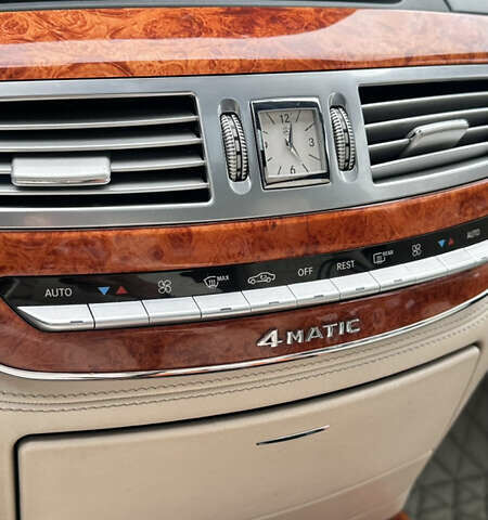 Мерседес С Класс 2010 в Львове на Automoto.ua Белый Мерседес С Класс, объемом двигателя 5.51 л и пробегом 264 тыс. км за 18500 $, фото 59 на Automoto.ua