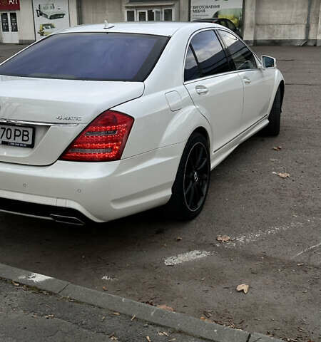 Мерседес С Класс 2010 в Львове на Automoto.ua Белый Мерседес С Класс, объемом двигателя 5.51 л и пробегом 264 тыс. км за 18500 $, фото 20 на Automoto.ua