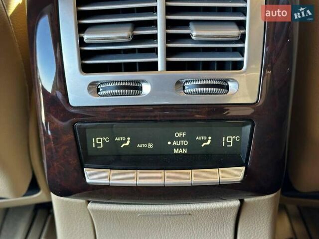 Белый Мерседес С Класс, объемом двигателя 5.5 л и пробегом 119 тыс. км за 22990 $, фото 30 на Automoto.ua