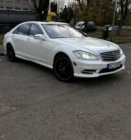 Мерседес С Класс 2010 в Львове на Automoto.ua Белый Мерседес С Класс, объемом двигателя 5.51 л и пробегом 264 тыс. км за 18500 $, фото 24 на Automoto.ua